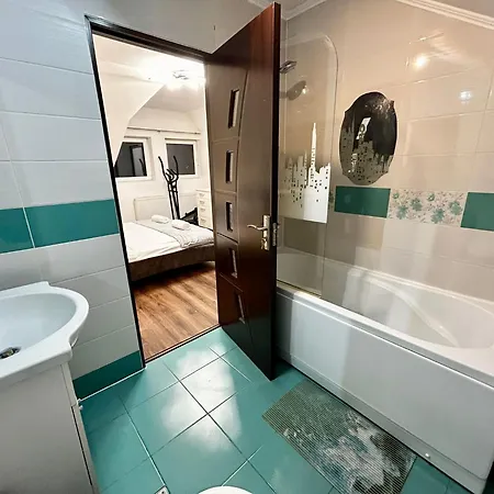 Jad - Luxury Villa's - A&c, Garden, Bbq & Playground * Брашов