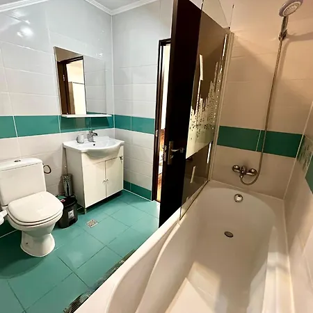 Вилла Jad - Luxury Villa's - A&c, Garden, Bbq & Playground Брашов