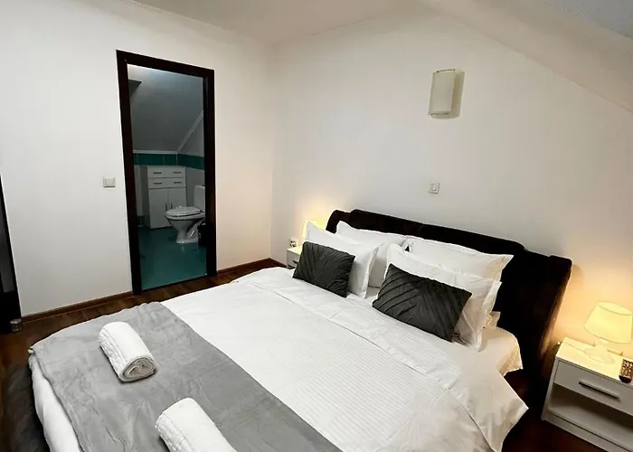 Jad - Luxury Villa's - A&c, Garden, Bbq & Playground Villa