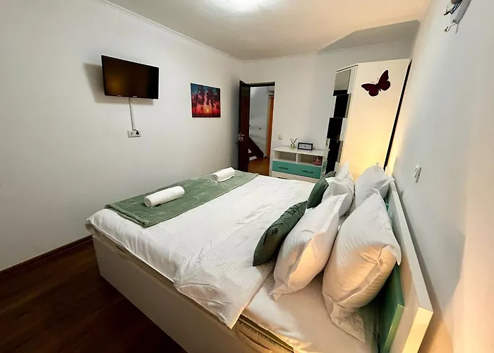 Villa Jad - Luxury Villa's - A&c, Garden, Bbq & Playground